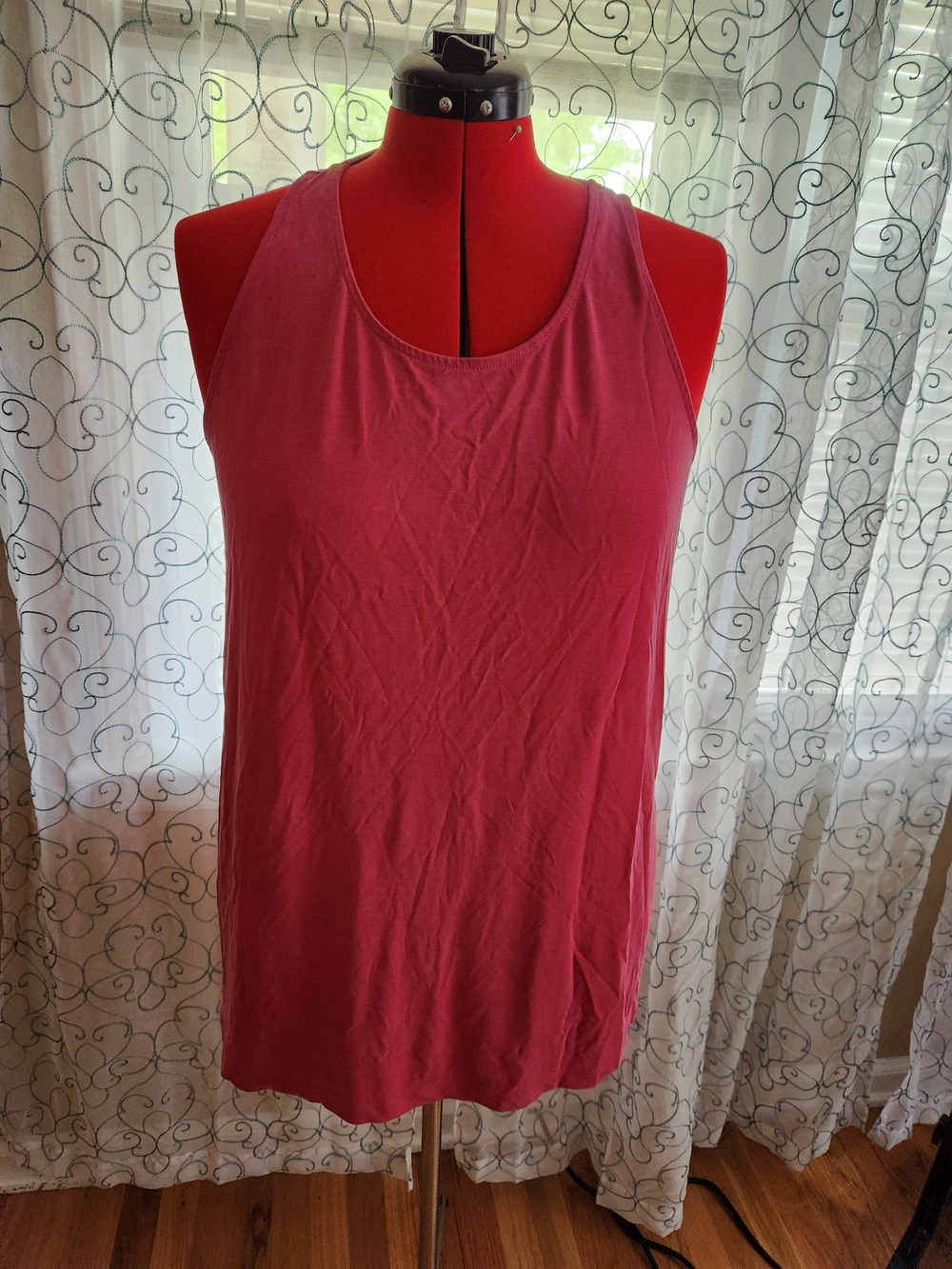 Old Navy Sleeveless Racer Bank  Tank Top in Dusty Rose